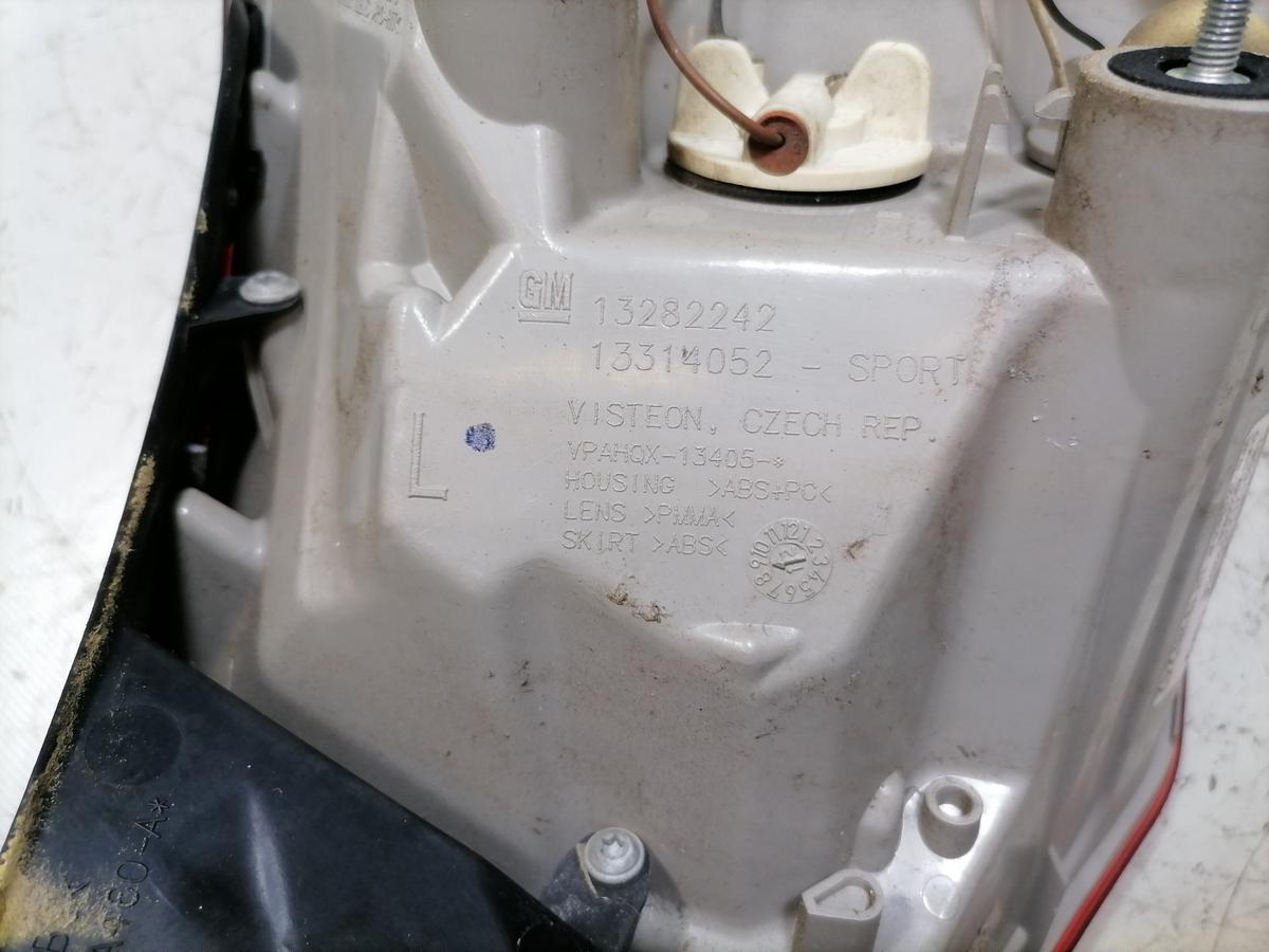 Opel Astra J Sportstourer original R&uuml;cklicht R&uuml;ckleuchte Schlussleuchte links Kombi Bj.2012